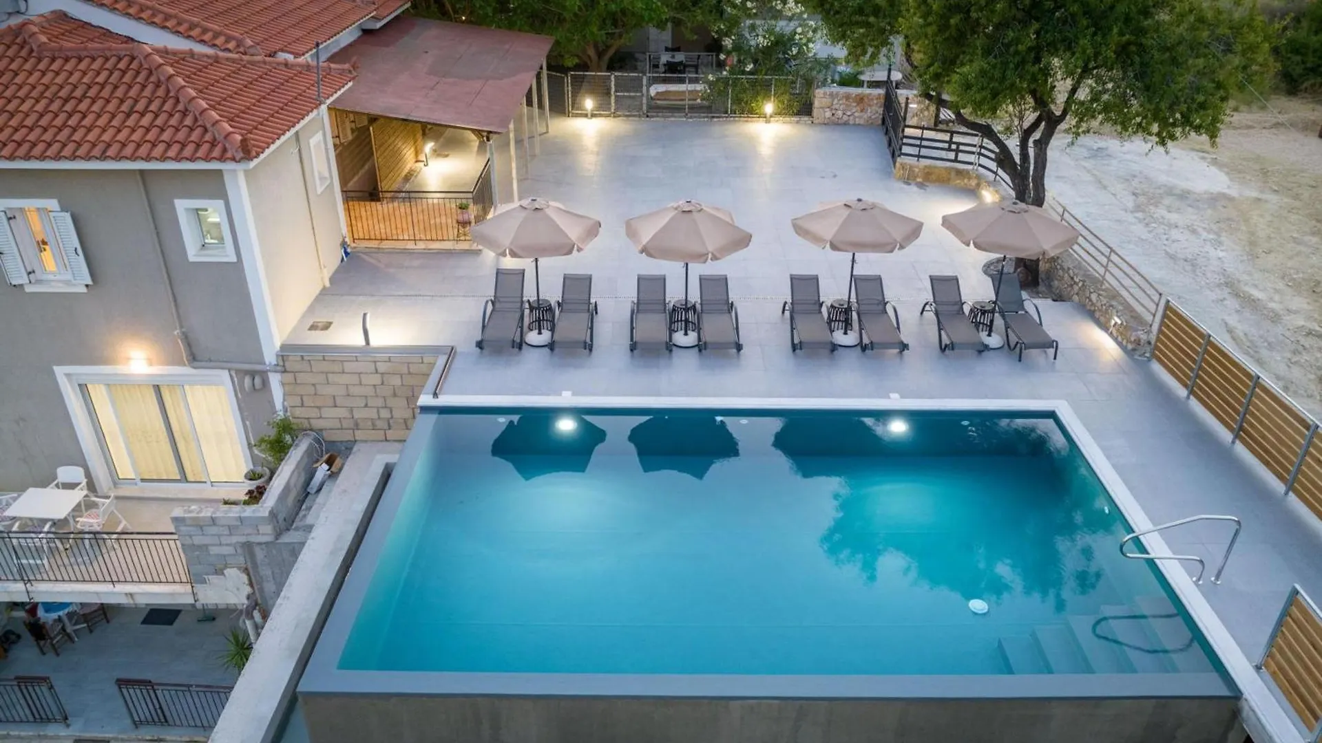 Iphigenia Apartments At Katelios